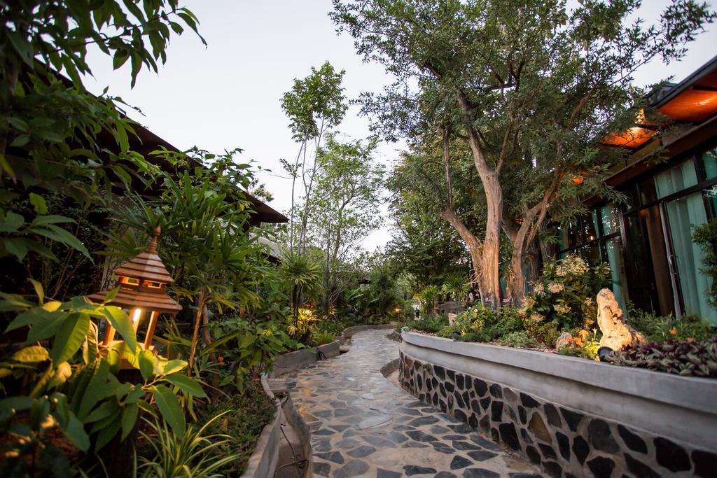 Foresto Sukhothai Guesthome Exteriér fotografie